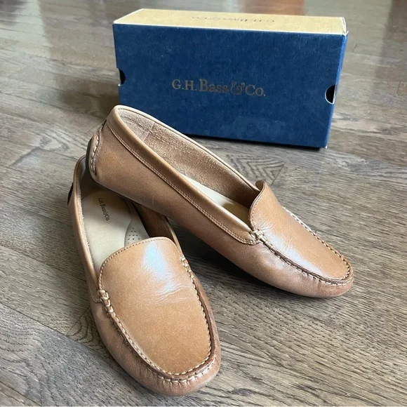 G.H. Bass & Co. Women’s Tan Loafers - Picture 1 of 6